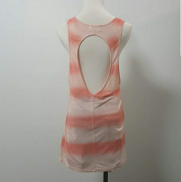 Awesome Striped Skull Tank - Picture 5 of 5